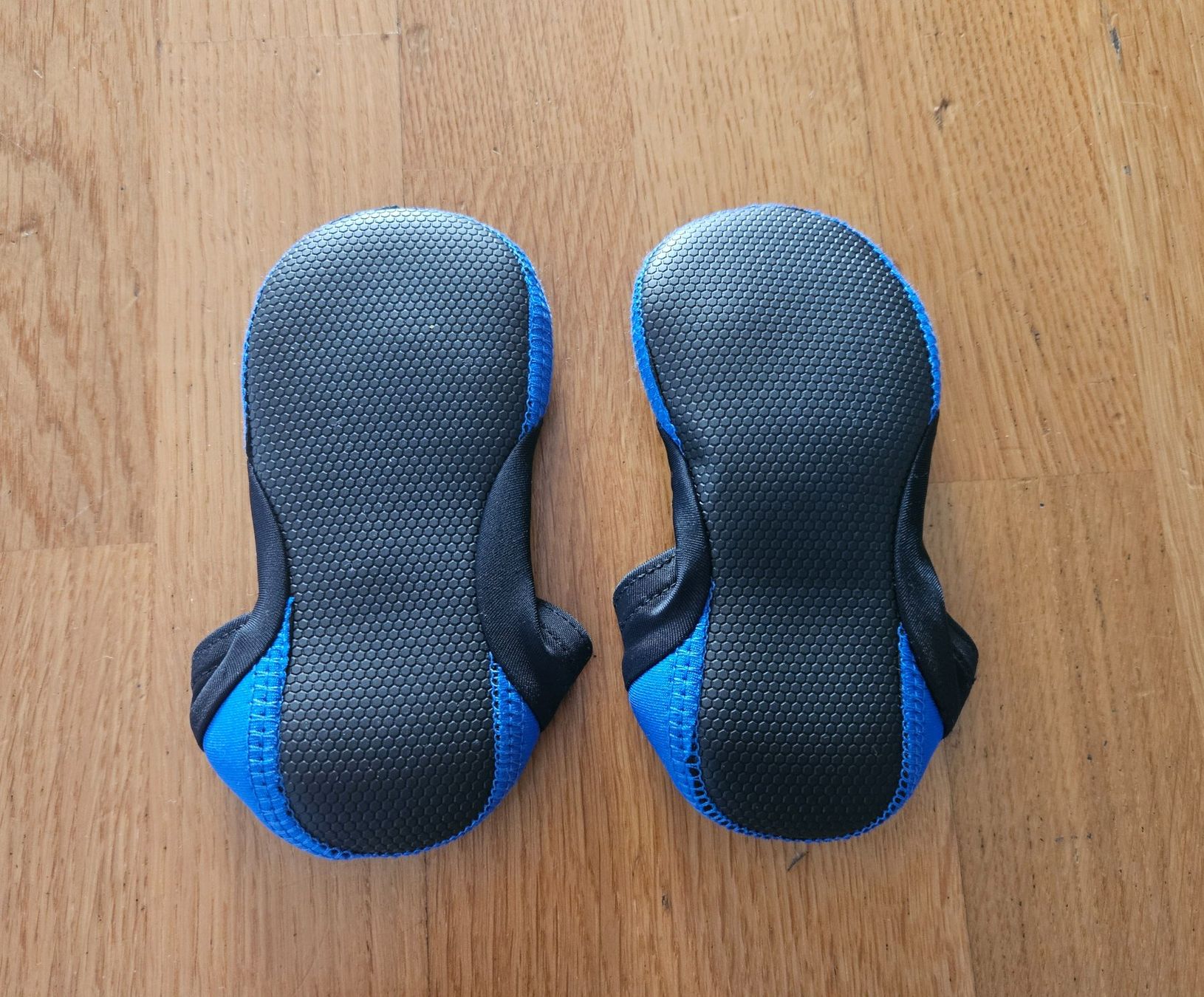 Socken für Kinder: Schwimmsocken Kinder Aqua Speed Grösse 26, 27 – Neu (gemäss Beschreibung) aus Utzenstorf von and_c8wy 1