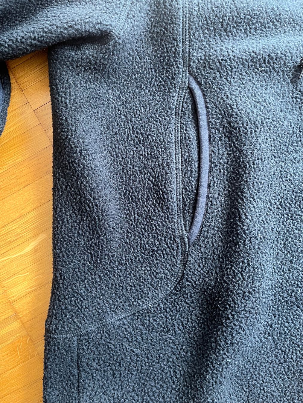 Peak Performance Maglioni & Felpe: Peak Performance Fleece Pullover – Nuovo (secondo la descrizione) da Zürich venduto da win_4 3