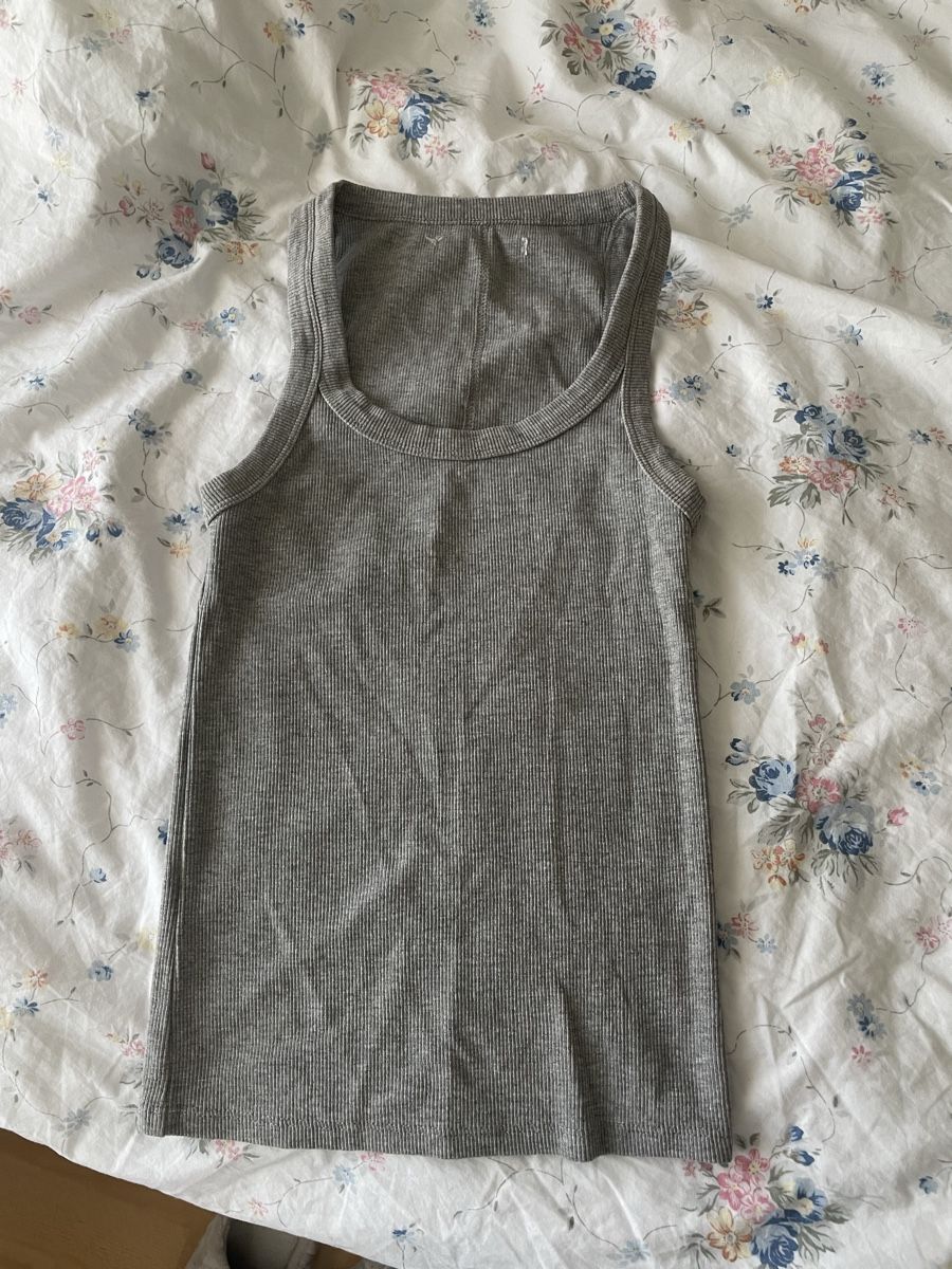 Pull&Bear Top: Tank Top - Size XS (Pull & Bear) – Usato da Bazenheid venduto da hat_96