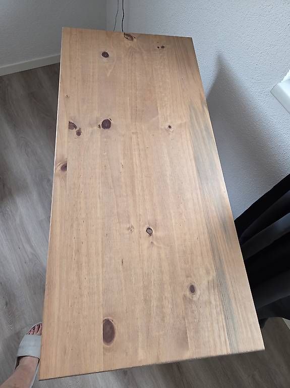 Schreibtische: Schreibtisch  – Gebraucht aus Villnachern von kroost