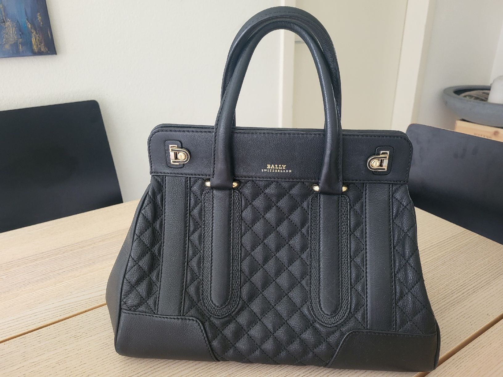 Bally Borse: Bally Handtasche mit Staubbeutel – Usato da Lalden venduto da Sherry85