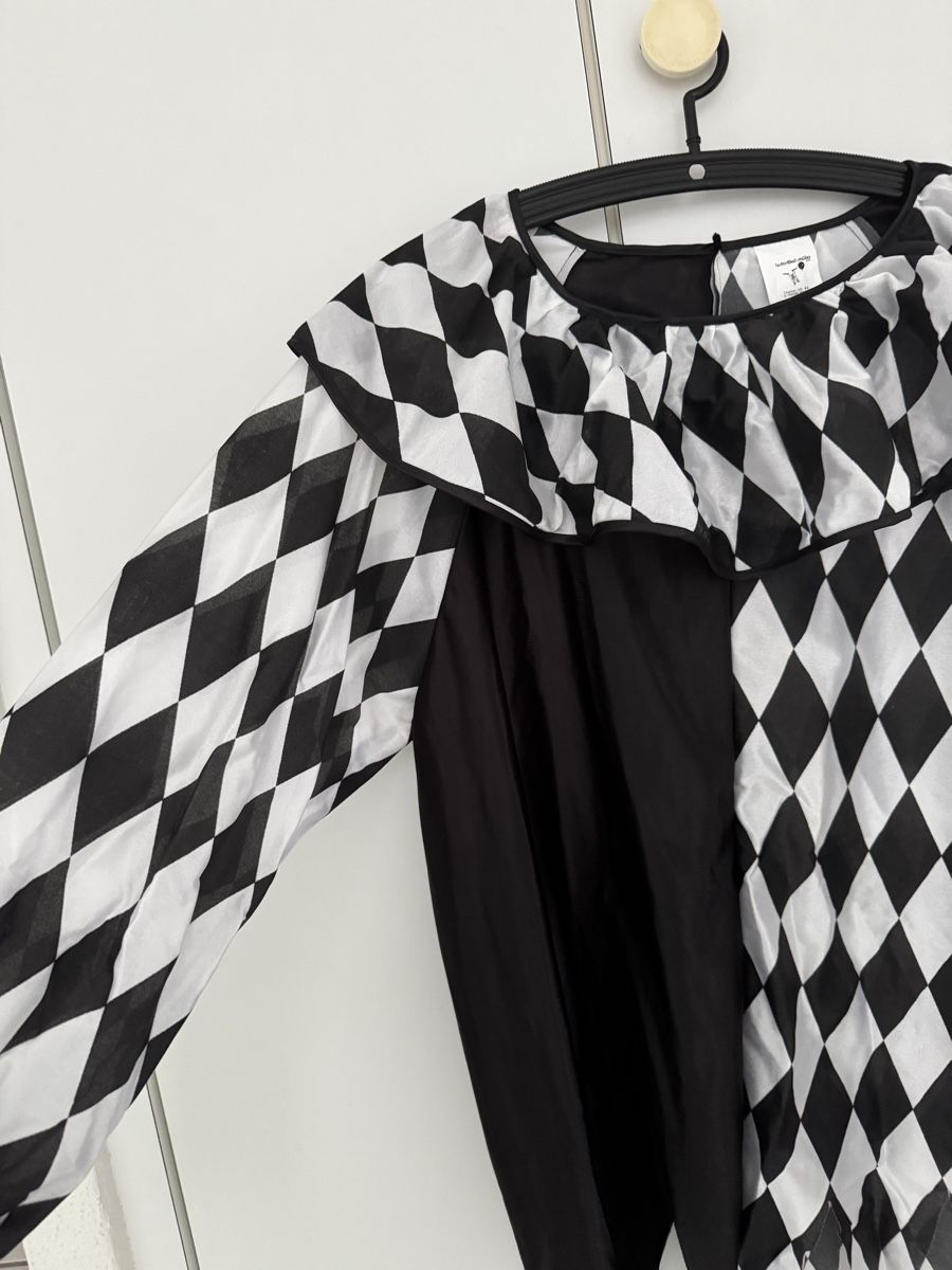 Costumi: Fasnachtskostüm, schwarz/weiss – Usato da Emmenbrücke venduto da Florentina27 2