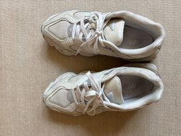 Baskets New Balance 9060 Abzorb, blanc cassé état occasion