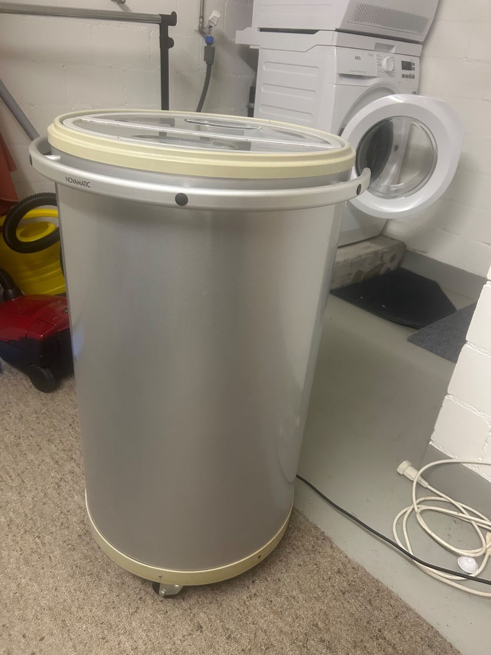 Frigoriferi: Getränkekühler/Party Cooler – Usato da Fehraltorf venduto da mar_8wm6