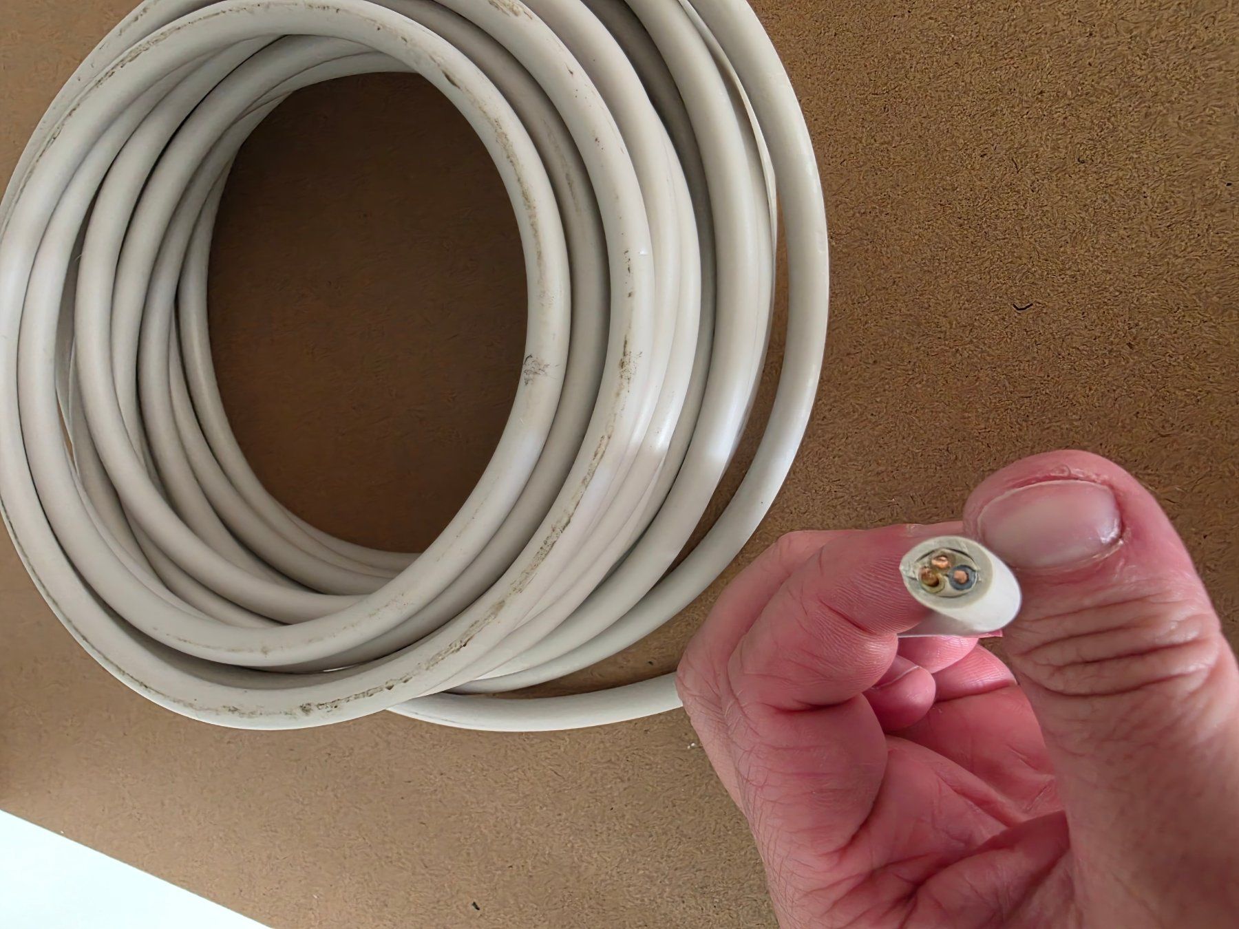Stecker: LAGERRÄUMUNG Div. Elektromaterial, Kabel, Stecker Restposten – Gebraucht aus Zofingen von CLICKENHAUS 2