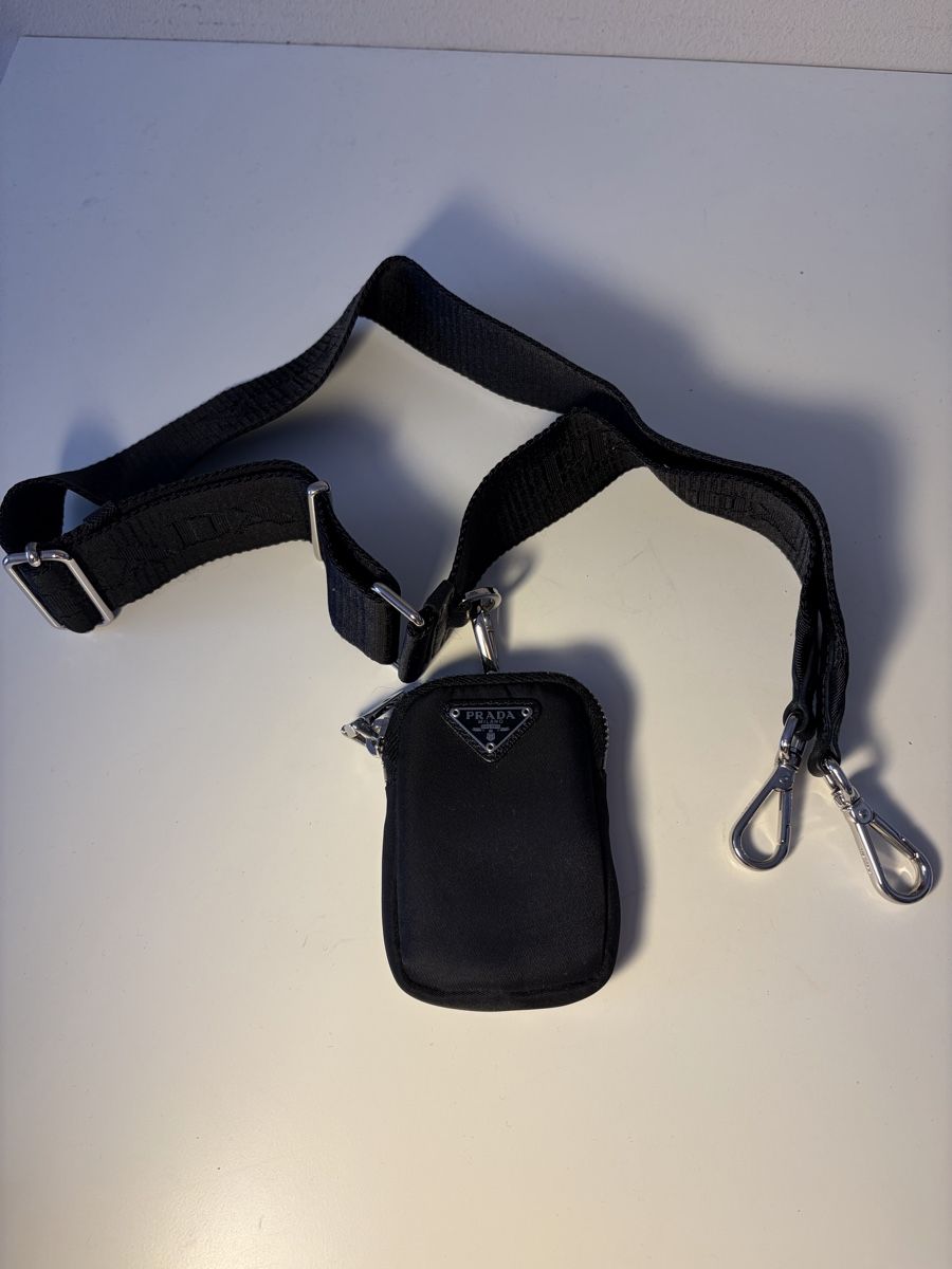 Prada Sacs femmes: Prada Re Edition 2005 Tasche – D'occasion à Henau par leo_2pgk 2