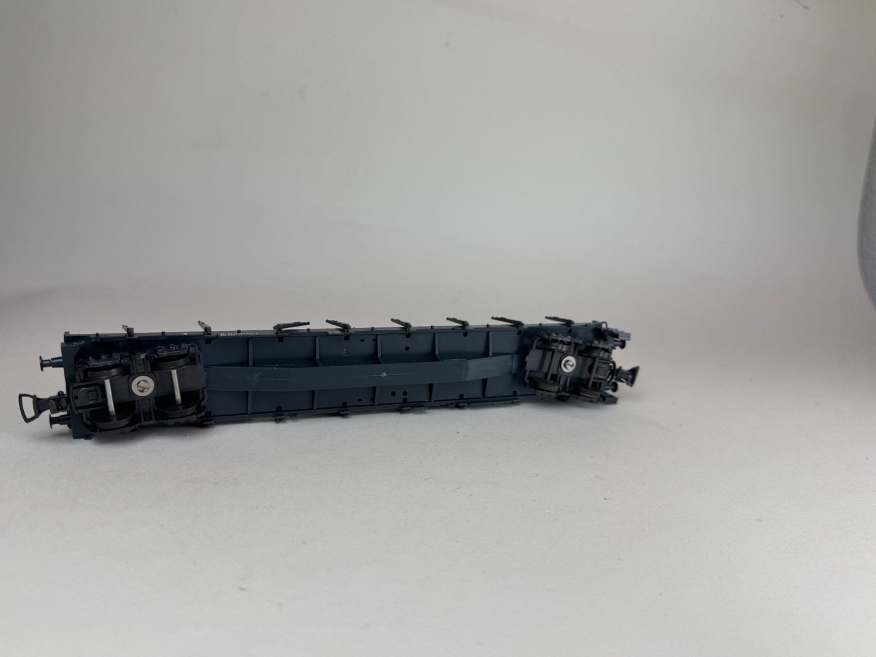 Liliput Modellini di ferrovie: Liliput Rungenwagon mit Ladung Transformator Holz – Usato da Elm venduto da Wikmtz 2