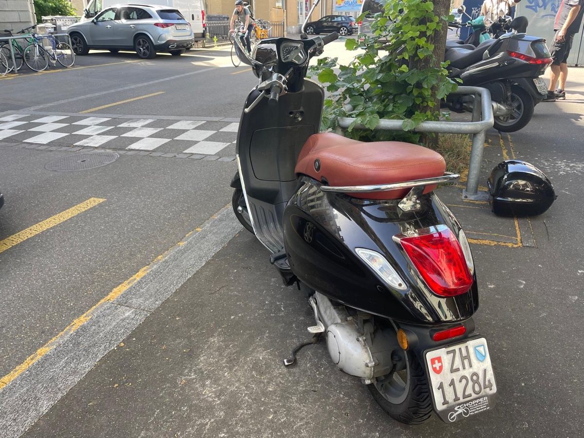 Piaggio Strada: Vespa Piaggio Primavera50 – Usato da Zürich venduto da vit_9sjb 1