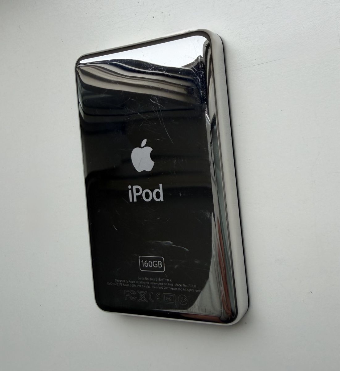 Apple Lettore multimediale portatile: I Pod Classic 160GB Schwarz – Usato da Füllinsdorf venduto da hae_gt9l 1