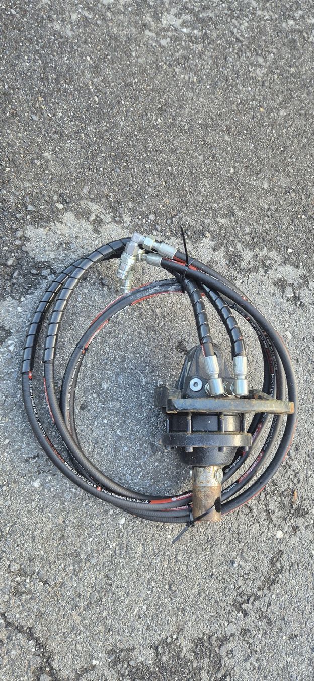 Pinces: Rotator 3 Tonnen – Neuf (Voir description) à Grabs par brennholz_bruno