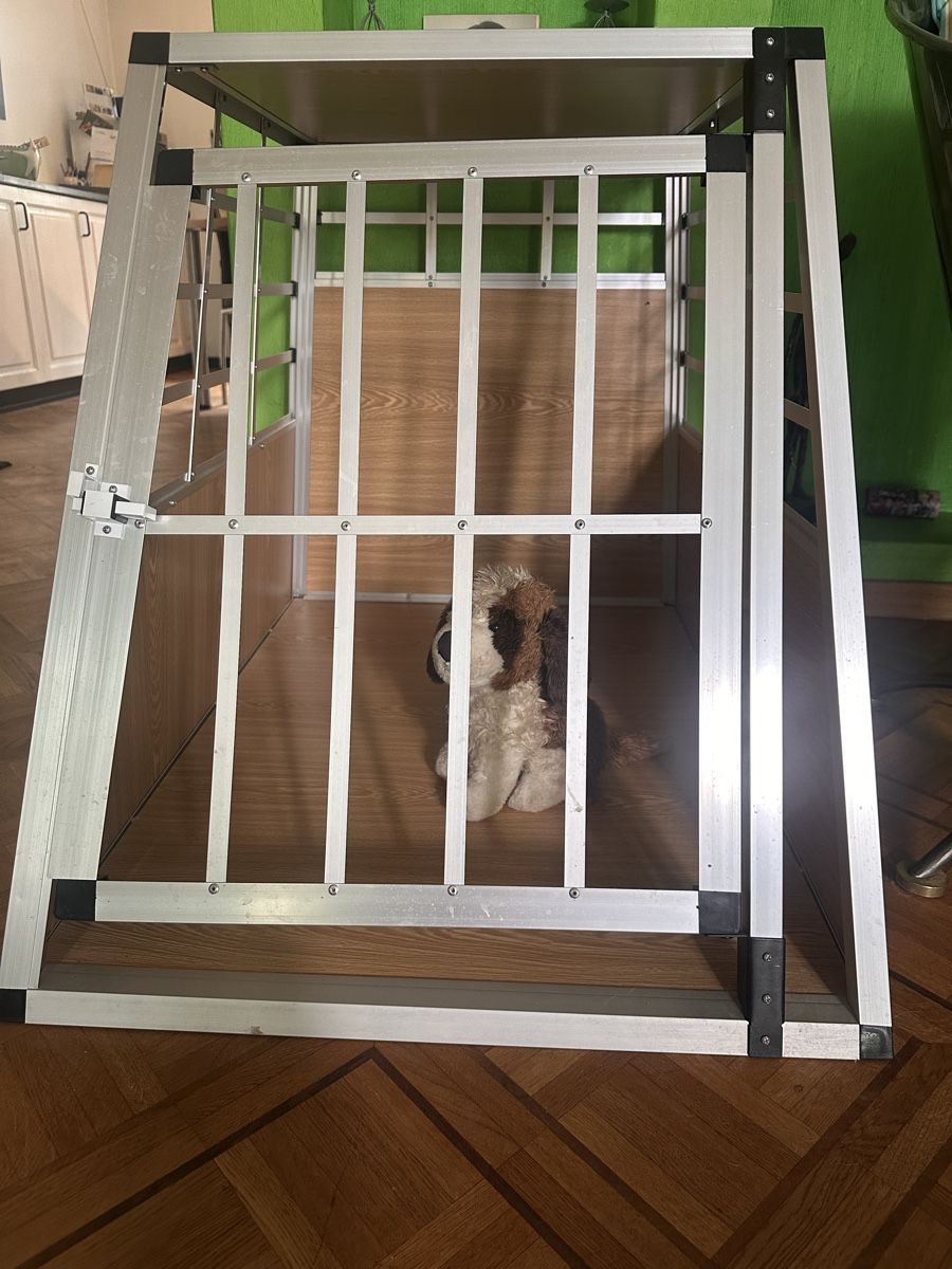 Gabbie, trasporto & Sicurezza: Hundebox Alu - Hellbraun – Usato da Köniz venduto da Infresh8 1