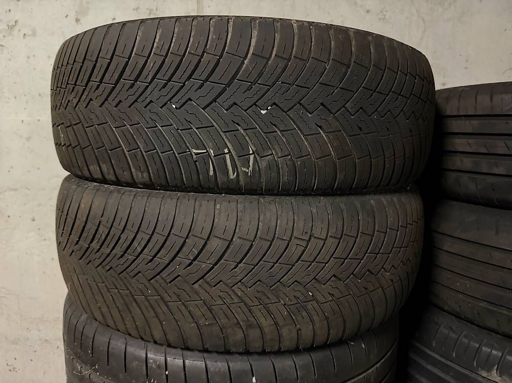 Altro in Scrittura & Disegno: Gomme invernali  – Usato da Bedano venduto da sim_66fd 1