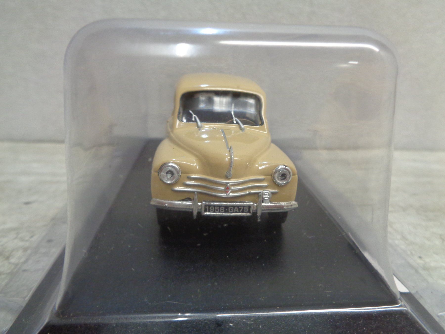 Renault Modellautos: Altaya 1:43 Renault 4 CV 1958 – Neu (gemäss Beschreibung) aus Reconvilier von rallycar 2