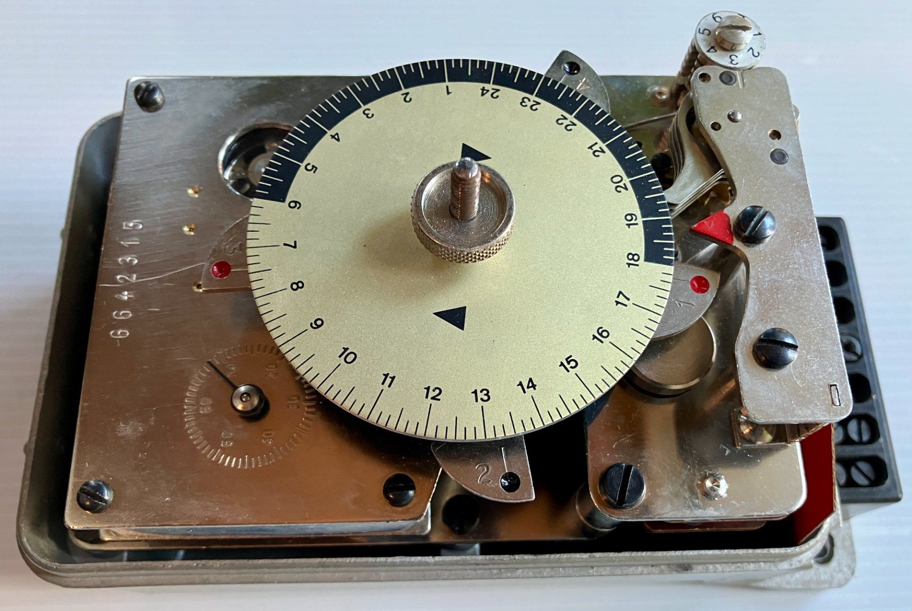 Bücher: Horloge programmable vintage industrielle, Zurich 1967 – Gebraucht aus Chêne-Bougeries von Vintage-Era 2