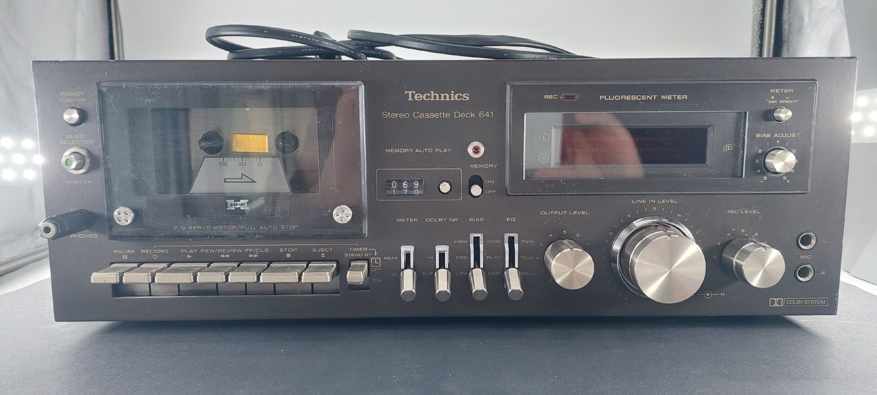 Bandmaschinen: Kassettendeck Technics – Defekt aus Zürich von Ikomerz