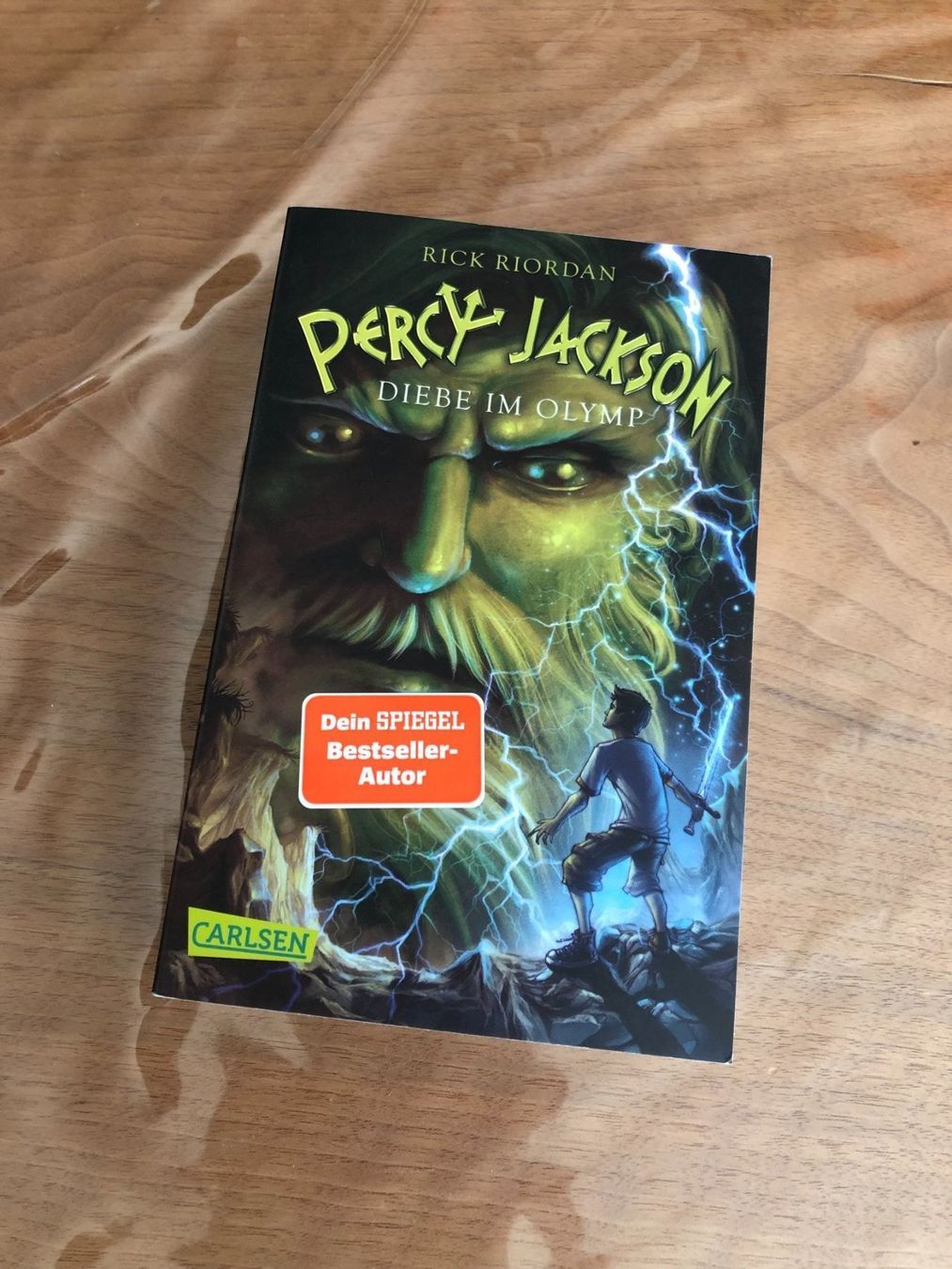 Libri: Percy Jackson - Diebe im Olymp – Nuovo (secondo la descrizione) da Bern venduto da jan_rvq8