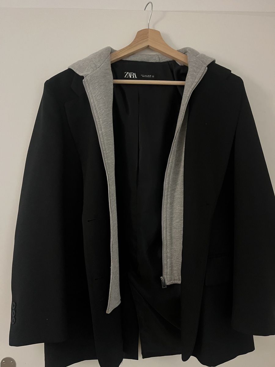 Zara Giacche: Blazer mit Kapuze von zara – Nuovo (secondo la descrizione) da Uetikon am See venduto da pauline.lily
