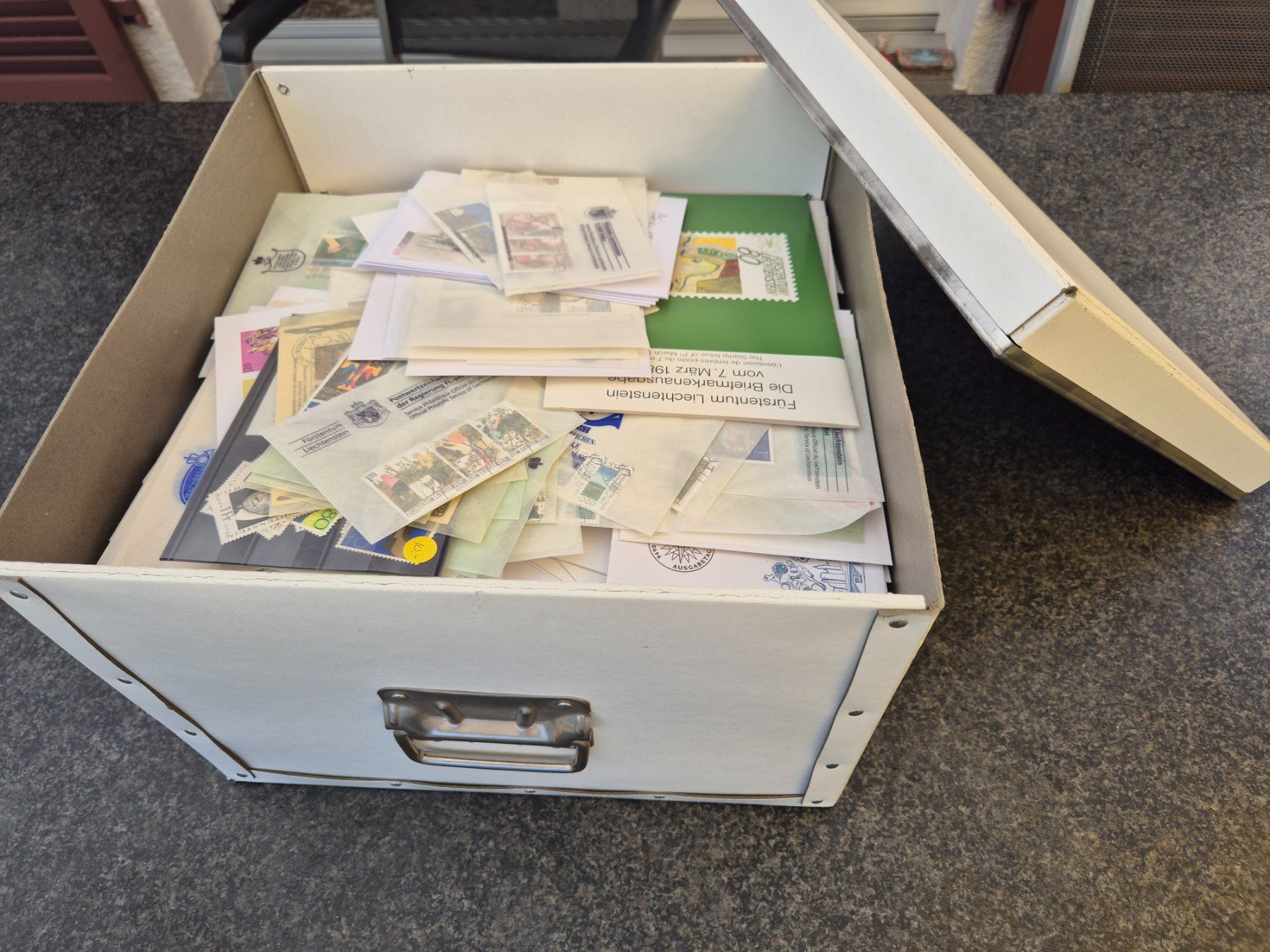 Alle Briefmarken: FL-Briefmarken grosse Sammlung bis 2007 Zustand gem.Bilder – Gebraucht aus Oberuzwil von ceeg7 9