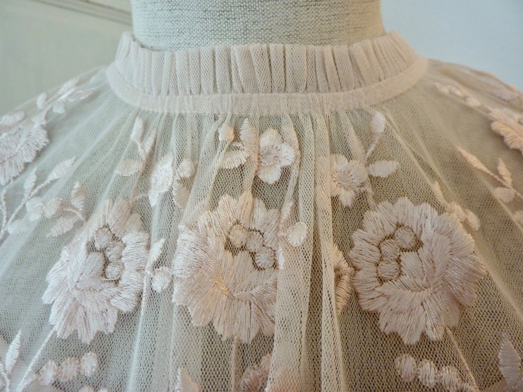 Blusen: *Neu* Needle & Thread Bluse – Neu und originalverpackt aus Allschwil von millefiori3 2