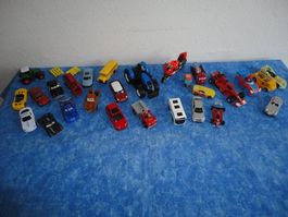 AUTO 27 X  HOT WHEELS-WEELY-MAISTO-NO NAME-DISNEY UND UND