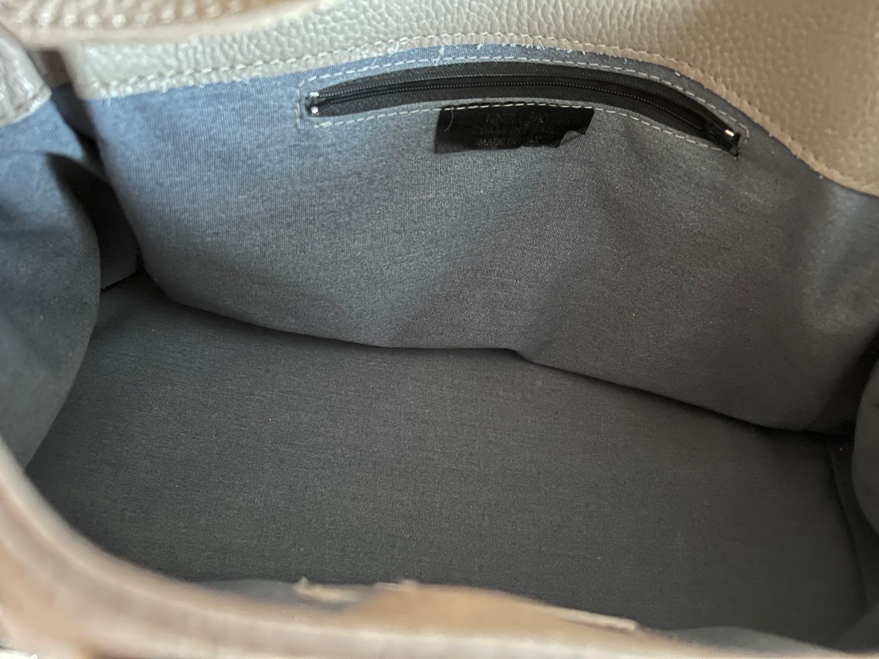 Borse da donna: Handtasche Leder taupe – Usato da St. Niklausen LU venduto da Mimmi86 5