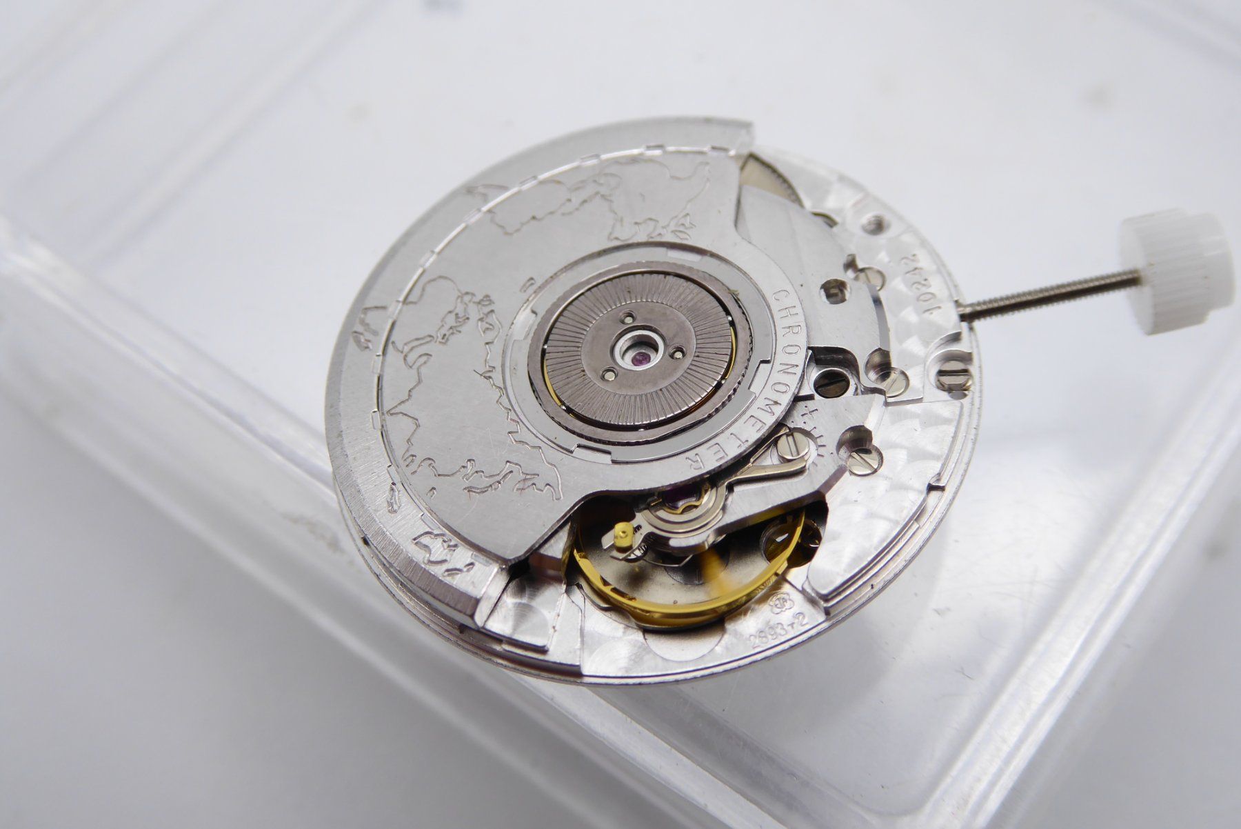 Eta Montres: Swiss Automatic movement cal. ETA2893-2 GMT Chronometer – Neuf (Voir description) à Geneve par adr_xk6n 4
