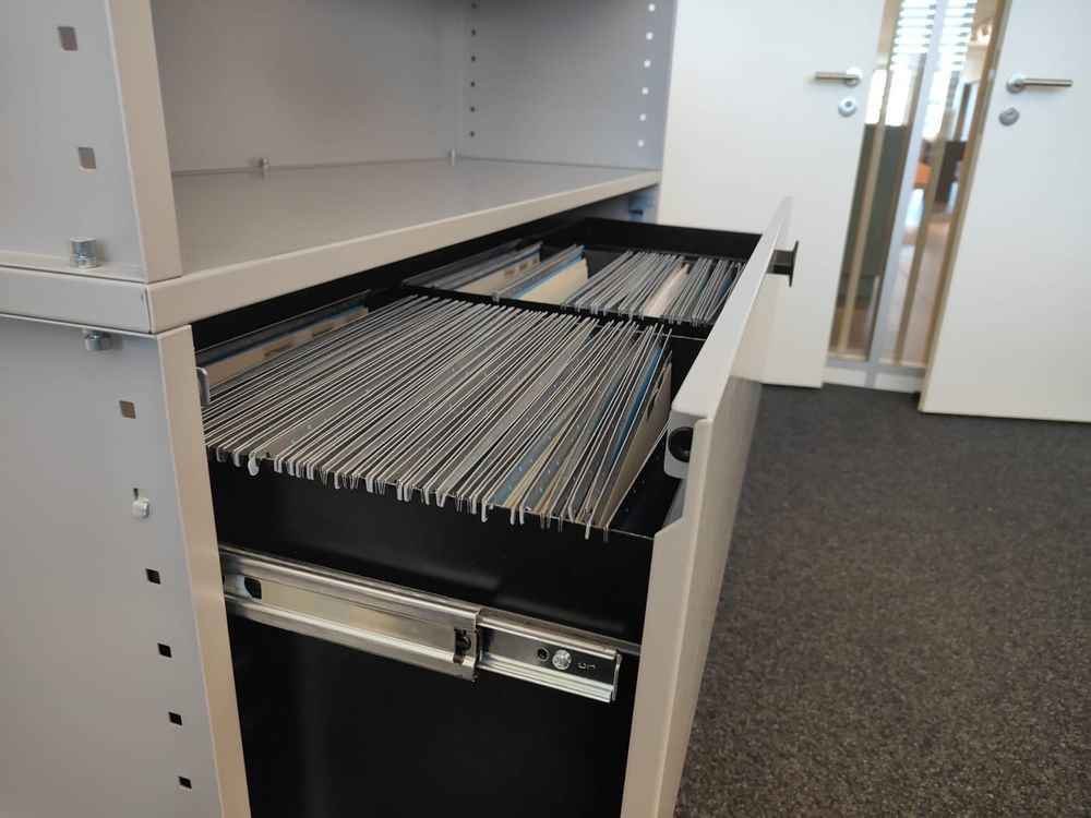 Bigla Armadi: Büro Möbel Schrank Bigla Hochwertiges Ordnungssystem – Usato da Ennetbürgen venduto da Ribi8 2