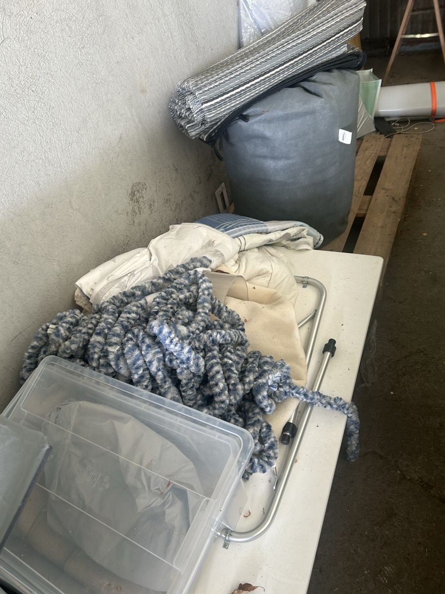 Altro per Eventi aziendali & Feste: Diverses Camping Material – Usato da Kölliken venduto da BYS01 3