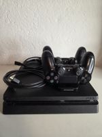 PlayStation 4 Slim 500 GB + 2 Controller + Zubehör  