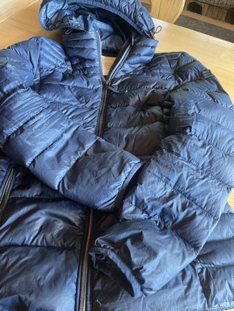 Esprit Daunenjacke Grösse M 