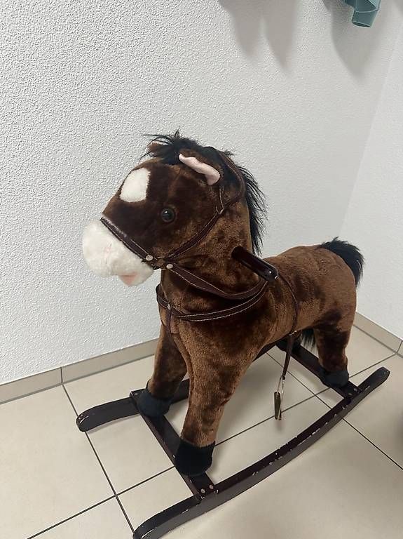Jouets: Schaukelpferd – D'occasion à Luzern par Sandraic 1