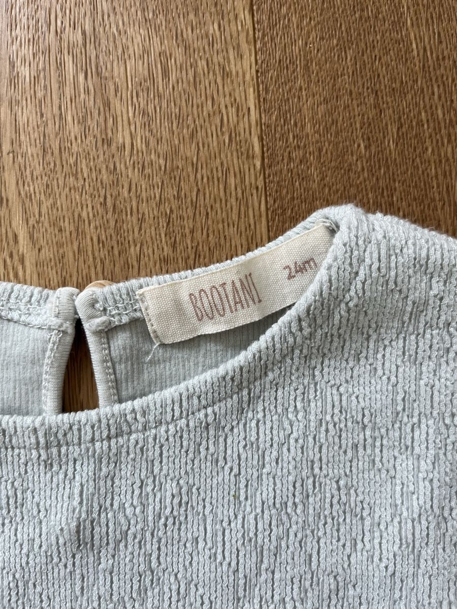 Chemises, Tops & T-shirts: Bootani Tshirt, Gr. 24M – D'occasion à Interlaken par fbnscl 1