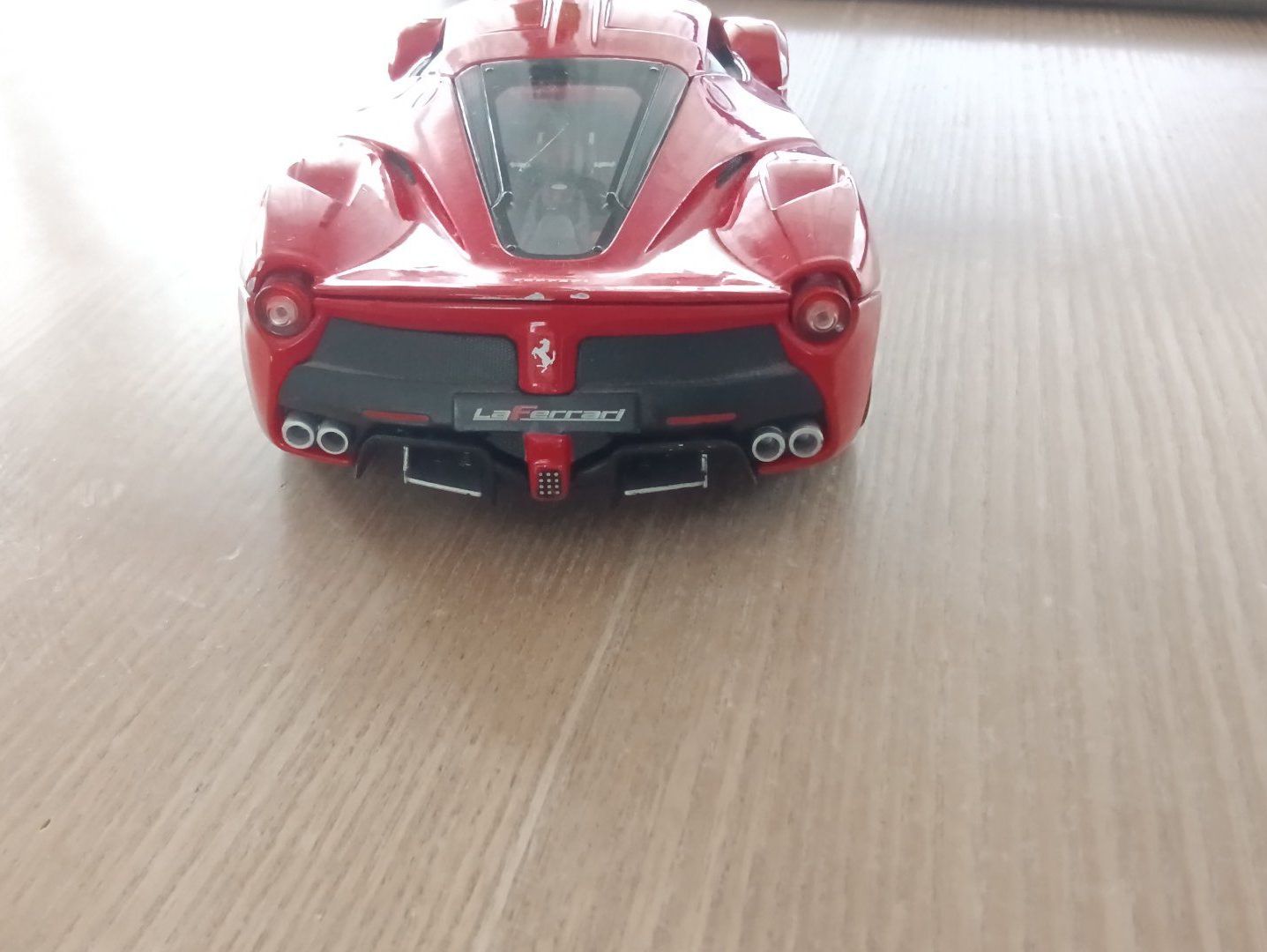 Giocattoli: Ferrari "LaFerrari" – Usato da Madiswil venduto da Power079 5