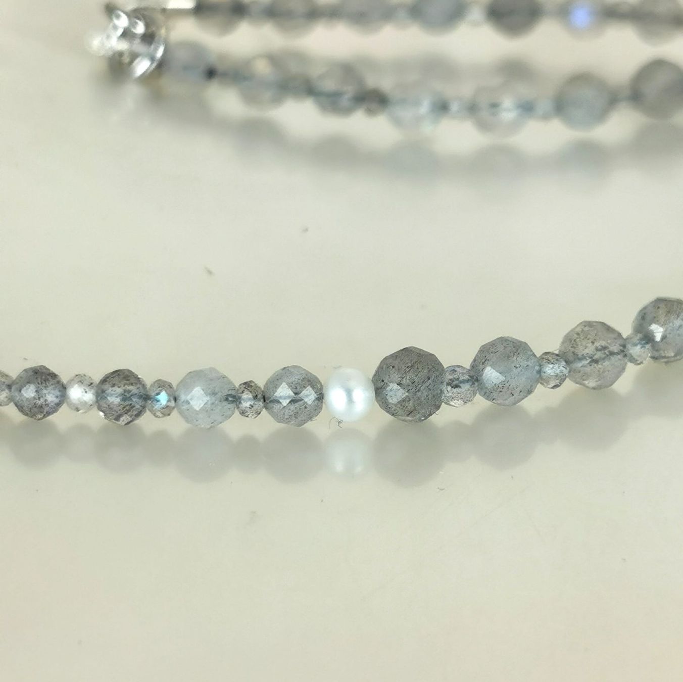 Catenine: Collier pierres Labradorites perles eau douce flocon Ag925 – Nuovo e nell'imballaggio originale da Préverenges venduto da AOP70 7