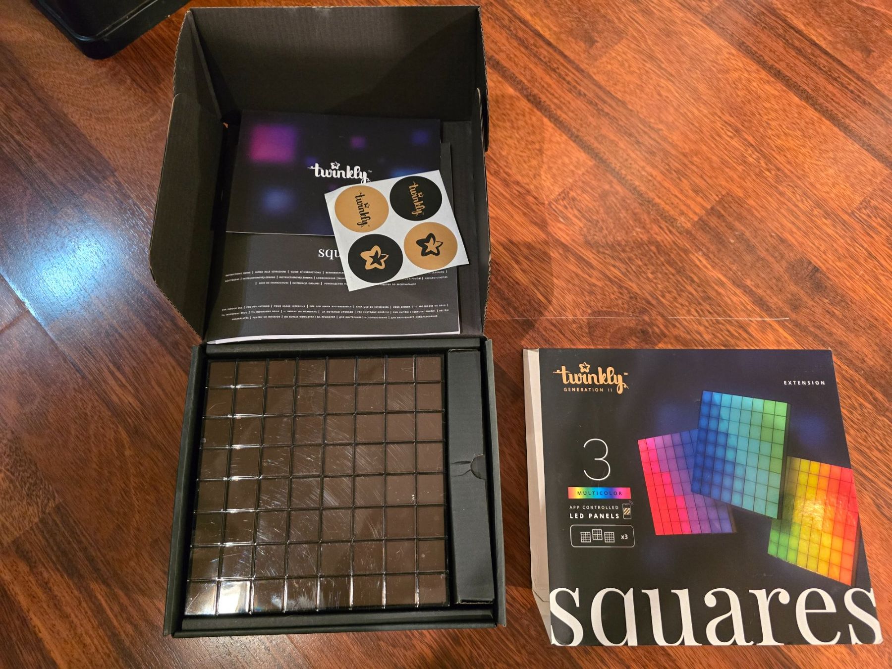 Lampade: Twinkly Squares Combo (3 Panels) LED Wandpanel – Usato da St. Gallenkappel venduto da KetoViking