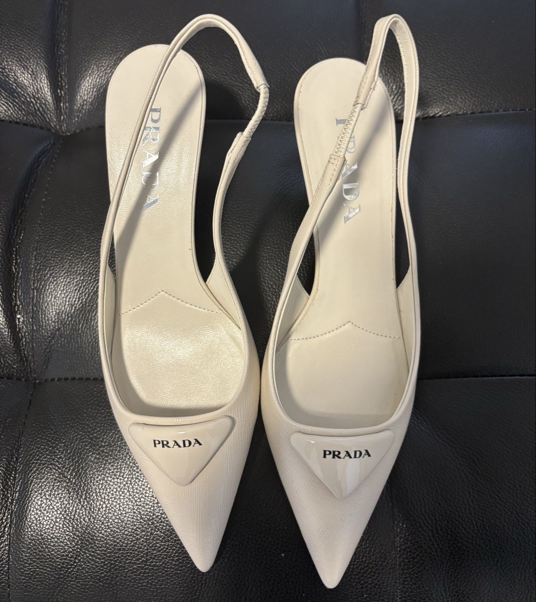 Prada Scarpe da donna: Prada White Leather Pumps – Usato da Chur venduto da Cuteclothes7k 1