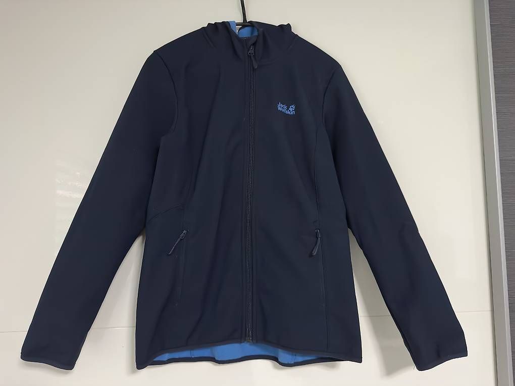 Jacken: JACK WOLFSKIN SOFTSHELLJACKE – Gebraucht aus Sirnach von ang_5vct