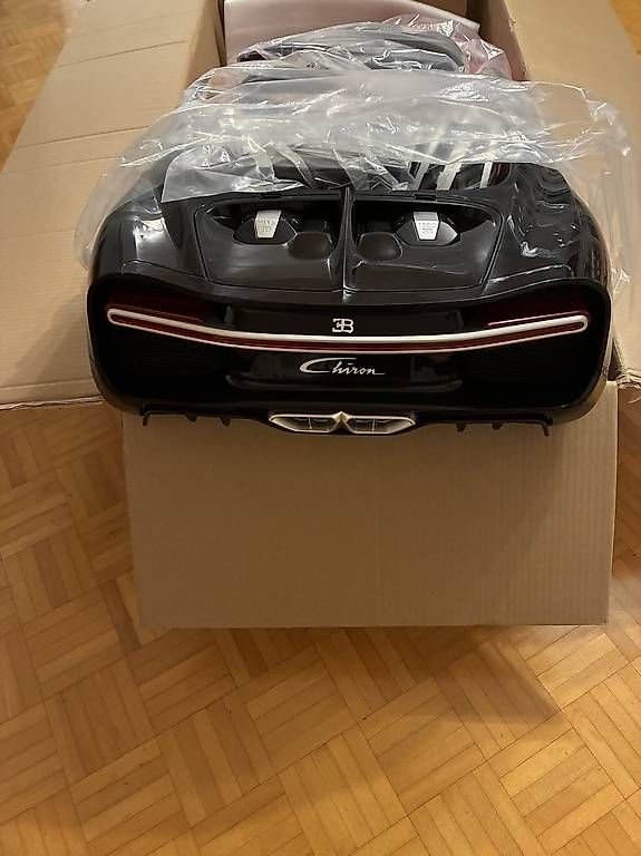 Bugatti Véhicules pour enfants: Bugatti Chiron rot Kinder Elektroauto – Neuf (Voir description) à Grabs par dovaniha 2