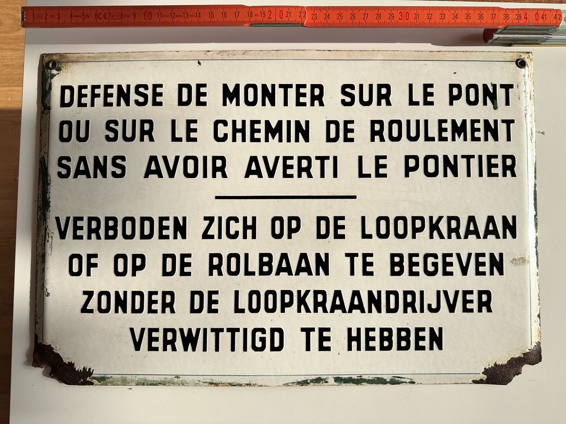 Insegne: Plaque émaillée - Panneau d'interdiction vintage rare – Usato da Sorengo venduto da Littman