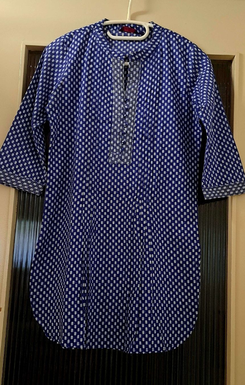 Camicette: Stylish blue tunic with white print – Usato da Bern venduto da mahilini