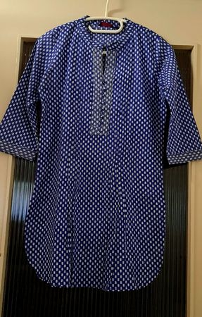 Stylish blue tunic with white print