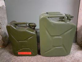 ❤ 2 Kanister 10L / 20L für Benzin oder Diesel Militärgrün 👀