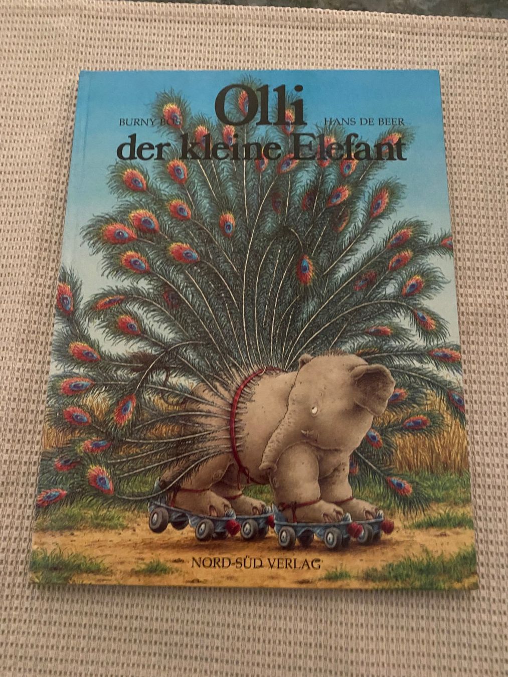 Libri: Olli der kleine Elefant – Usato da Allenwinden venduto da Obalu