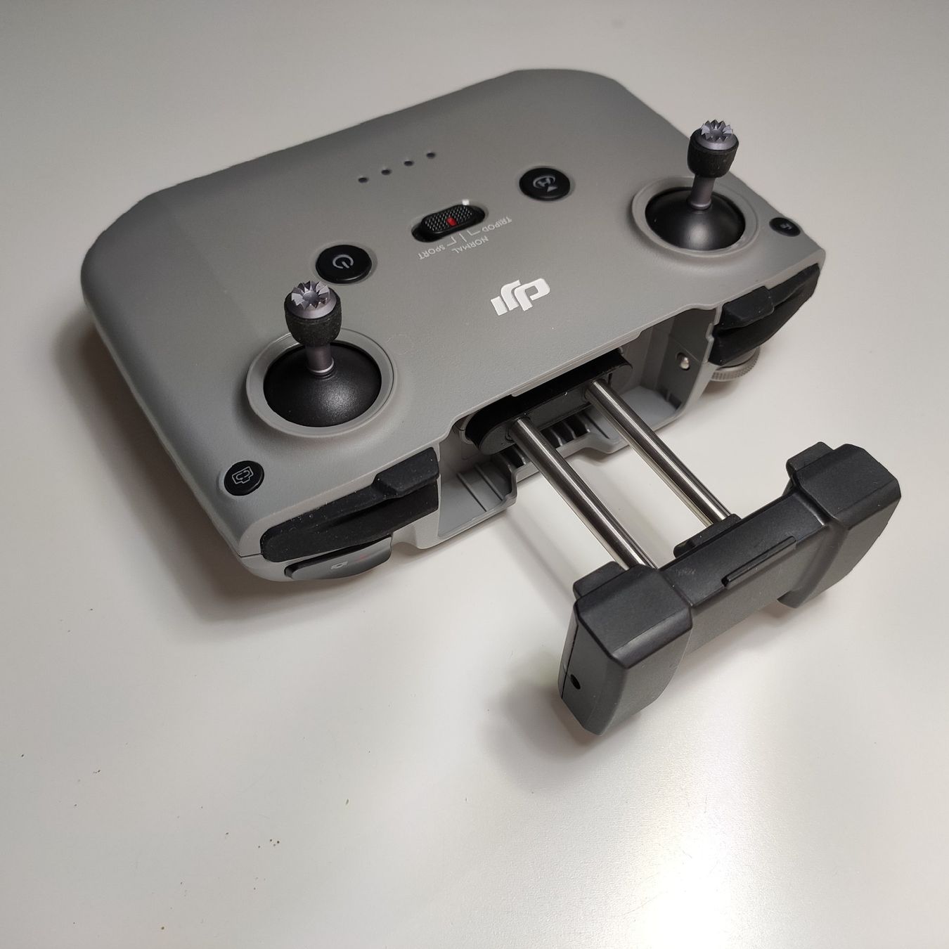 DJI Modellismo RC: DJI 2 / 3 Controller (fast NEU/Original!) – Usato da Zürich venduto da Biedermann23 2