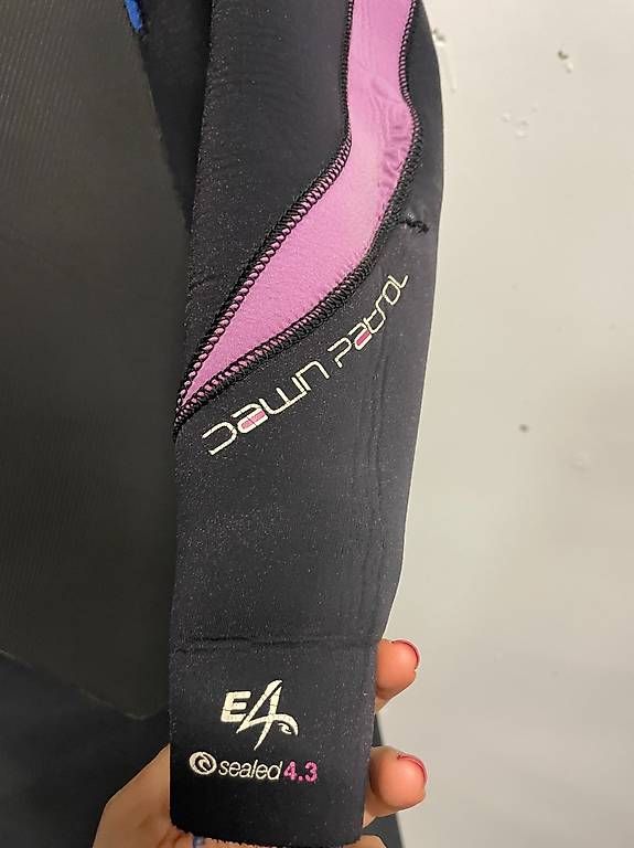 Mute per immersioni: Rip Curl Womens Wetsuit Size 8 3/4mm – Usato da Lachen SZ venduto da mar_pc6x 3