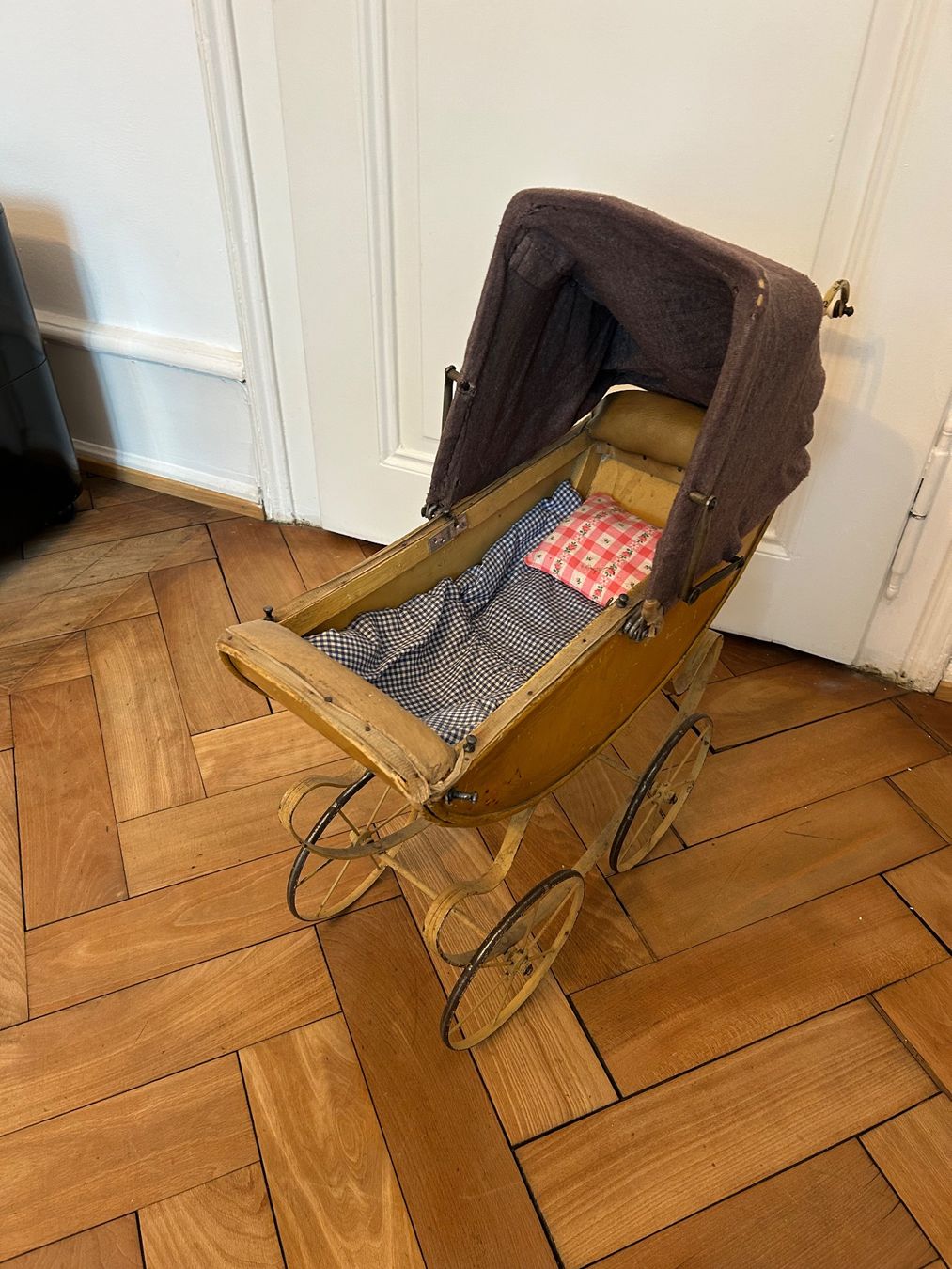 Voitures de poupées: Puppenwagen Antik – D'occasion à Basel par achil 1