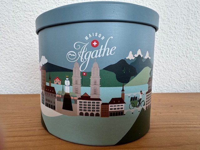 Contenitori & Simili: 2 x 1 DOSE AGATHE BISCUITS  MIT SCHWEIZER MOTIVEN – Usato da Honau venduto da Ritika