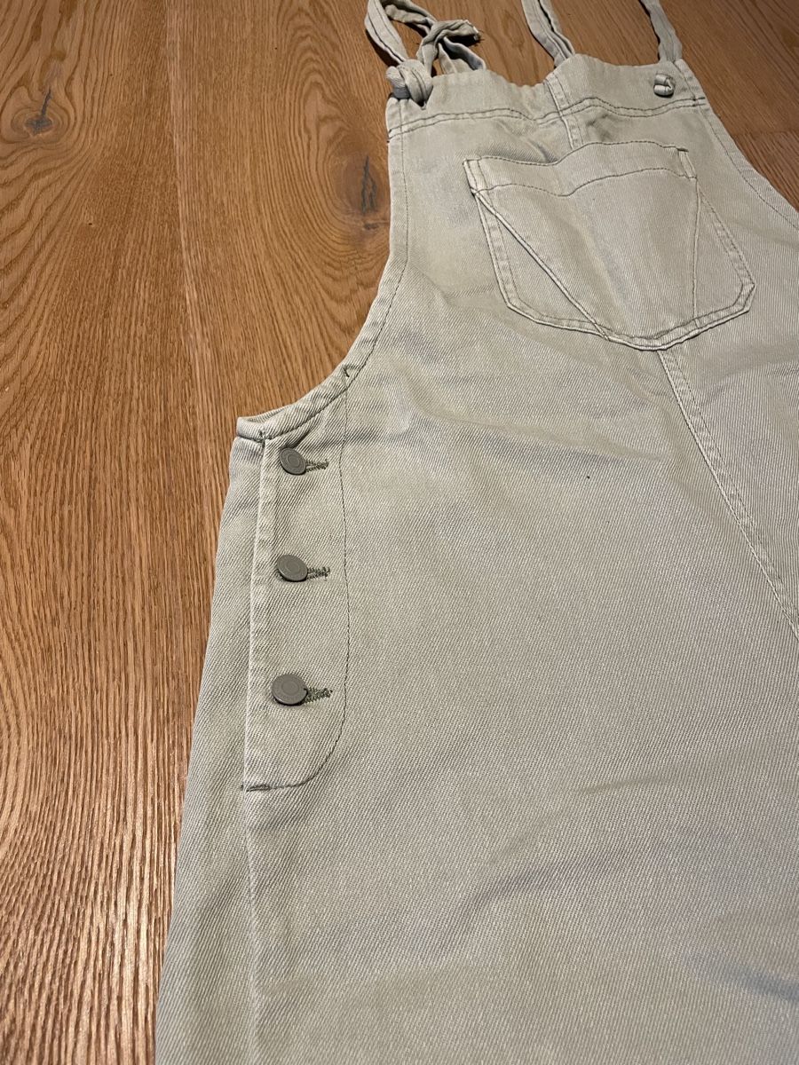 Hosen: coole weite Latzhose hellgrün – Gebraucht aus Bischofszell von krass13 1