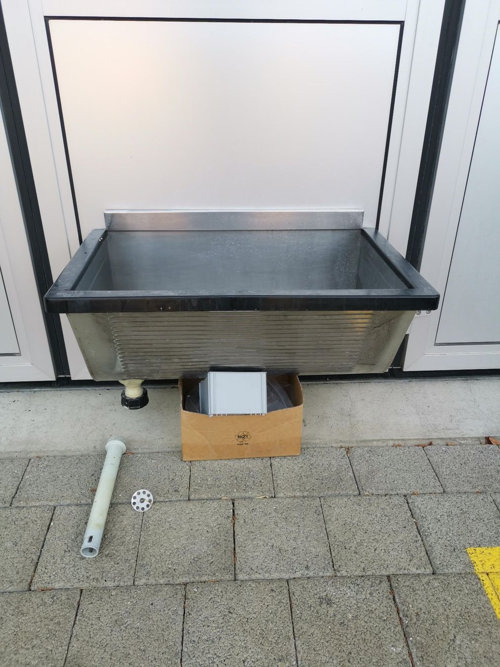 Lavabi & lavandini: Waschtrog Edelstahl Waschküche – Usato da Walchwil venduto da fmh95 5
