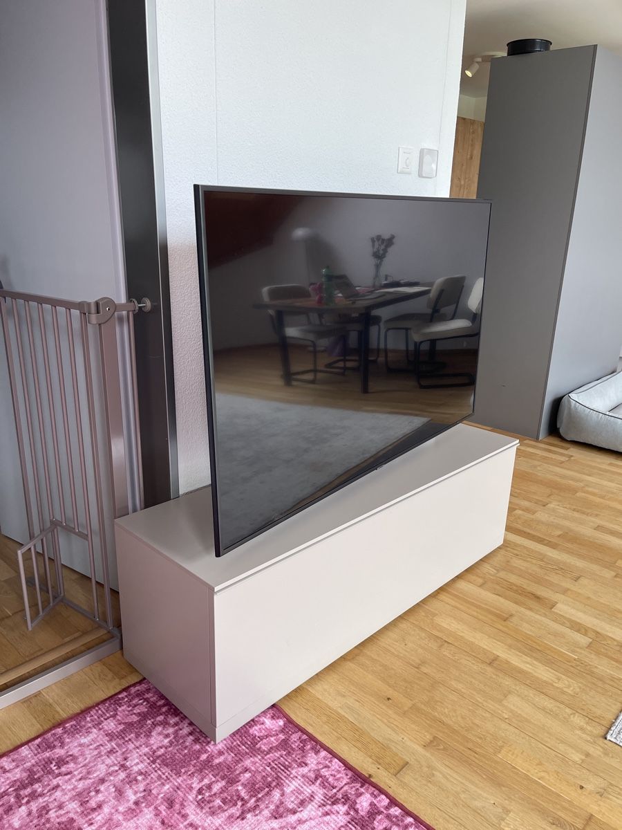 Pfister Mobili TV: TV-Möbel rotierbar, Designerstück – Usato da Grüningen venduto da Caroline_Caroline 2